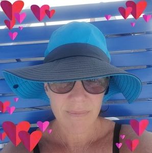 Meet your Posher, Sally